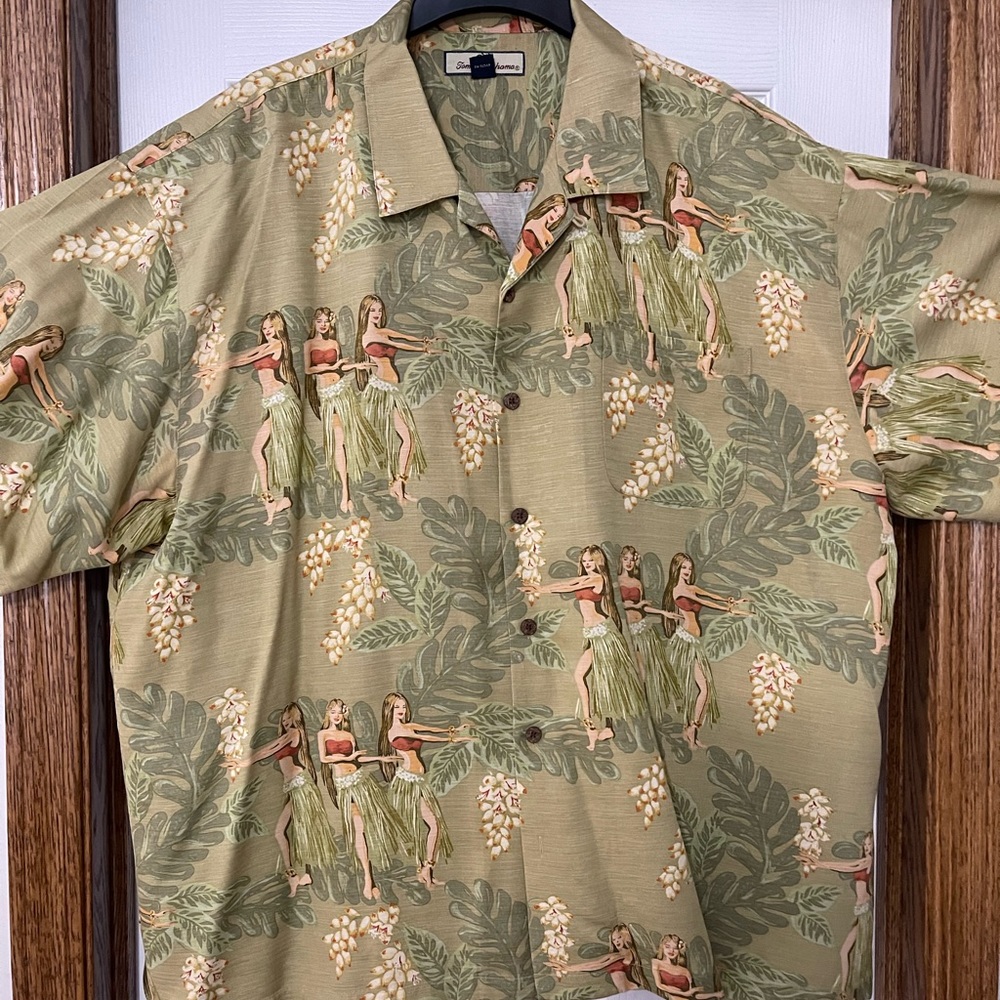 Tommy Bahama short sleeve casual shirt